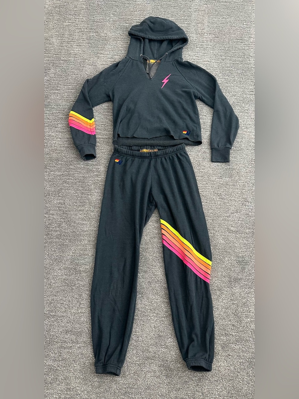 Aviator Nation Dark Gray Bolt Cropped Hoodie & Joggers Size Medium - Picture 3 of 7